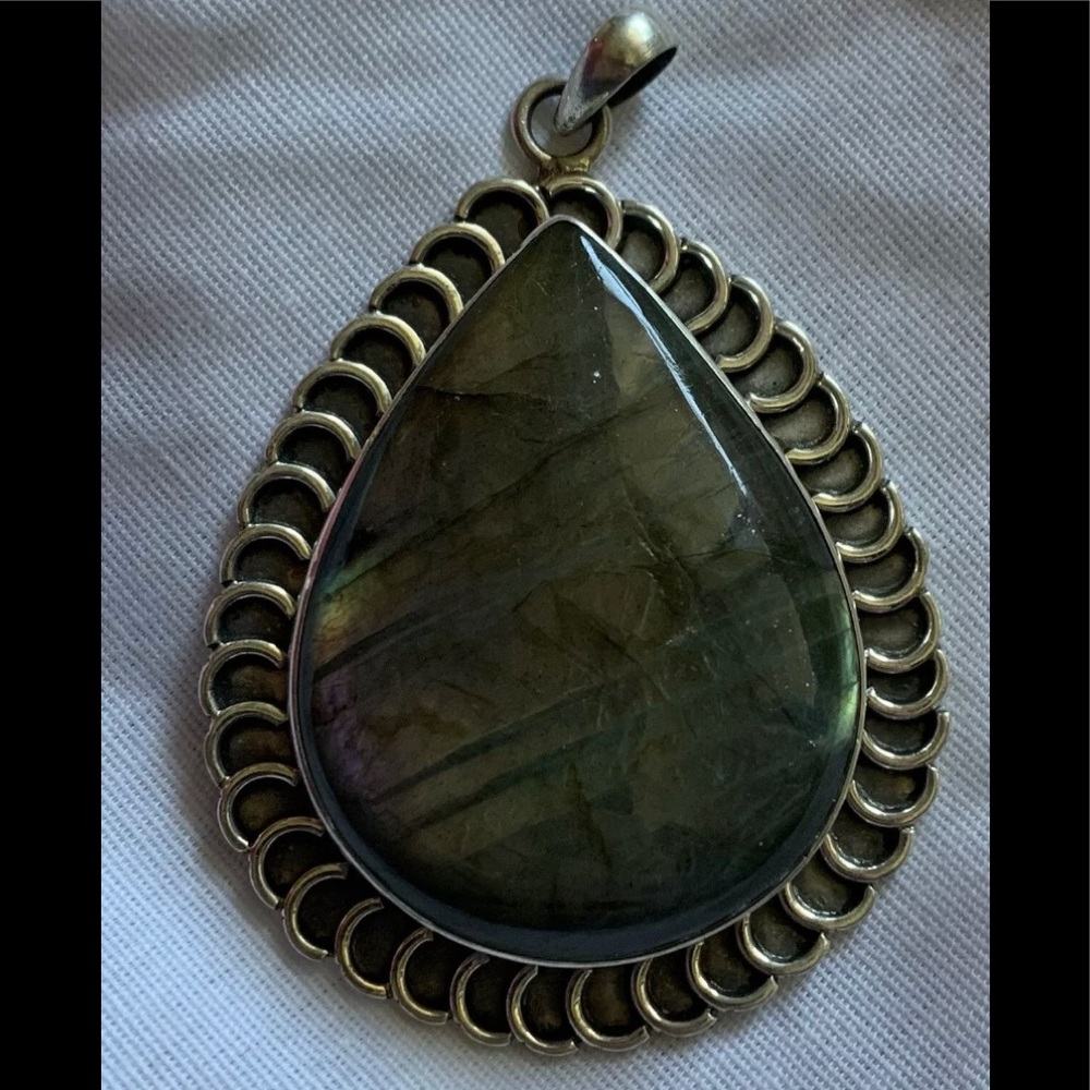 Vintage Natural Labradorite Pendant